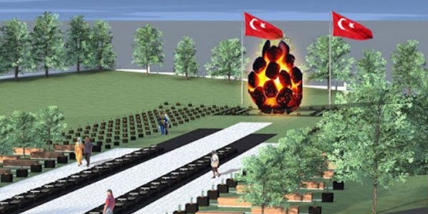 Soma'da yanan kömür heykelini istemediler