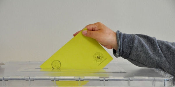 YSK'dan sandık başında 'suçlu avı'na veto