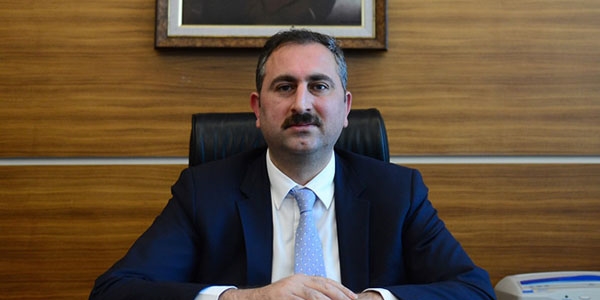 Gül: Dışa bağımlı Türkiye istiyorlar