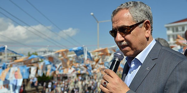 Arınç: İki seçmenden birinin oyunu aldık