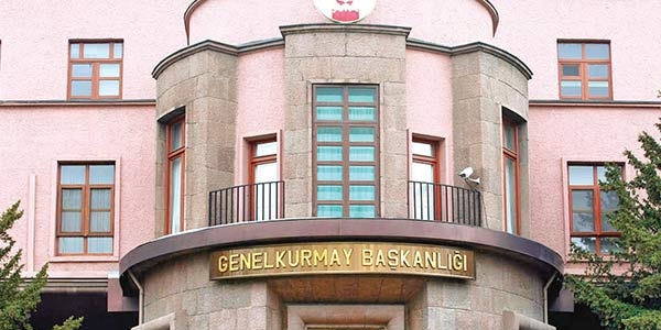 TSK'daki paralellerin 81'i general ve amiral rütbesinde