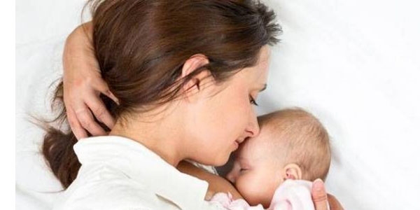 Anne sütü bebeği birçok hastalıktan korur