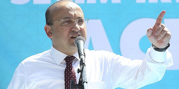 Akdoğan: Yüzyılın projesi tam yüzyılın palavrası