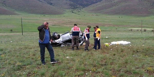 Erzincan'da trafik kazas: 2 l