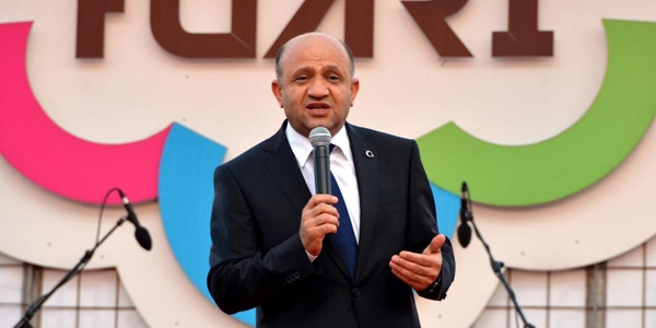 Işık: Acilen 70 bin bilişim uzmanı bulmamız lazım