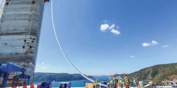 3. köprüde askı halatlar monte ediliyor