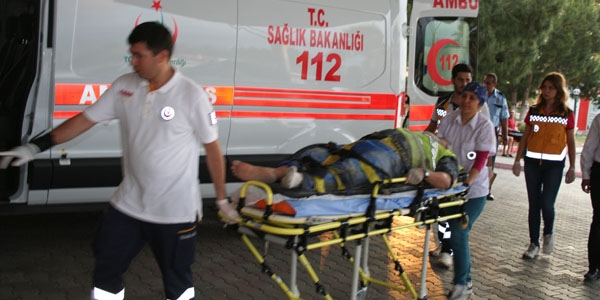 Hatay'da fabrika deposunda kme: 6 yaral