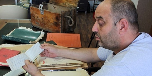 Darbeci subaydan kiracısına sandık dolusu evrak