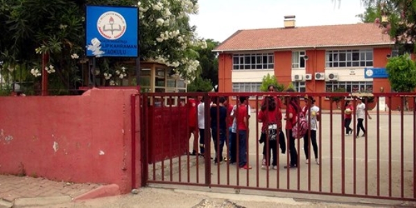 Ortaokul öğrencisi hizmetliyi öldürdü!