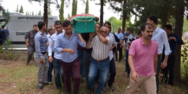 Okulda kalp krizi geçiren öğretmen öldü