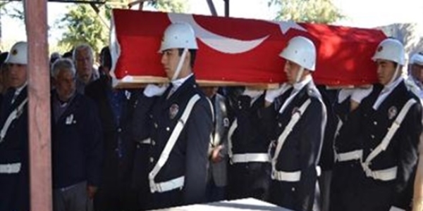 Şehit polis son yolculuğuna uğurlandı
