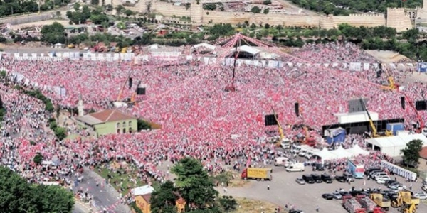 Kazleme'de miting iin Ak Parti ve HDP kura ekti