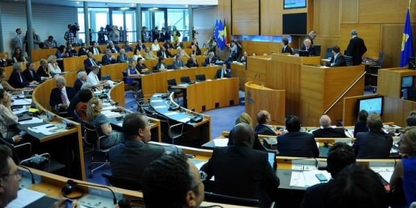 Ermeni soykırımı yoktur diyen vekil partisinden ihraç edildi