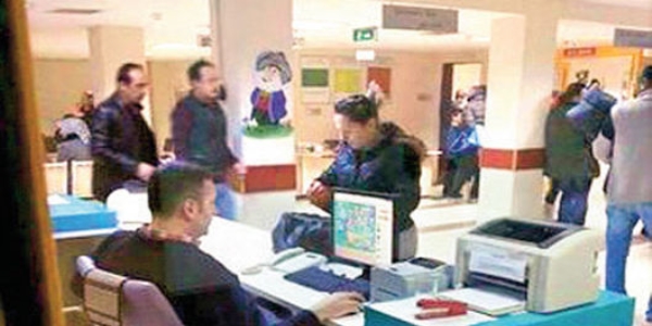 Mesaide oyun oynayan memura soruşturma