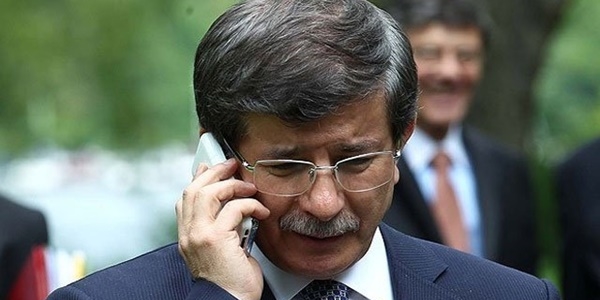 Davutoğlu öldürülen doktorun eşini aradı