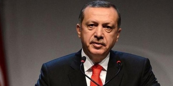Erdoğan, Can Dündar hakkında suç duyurusunda bulundu