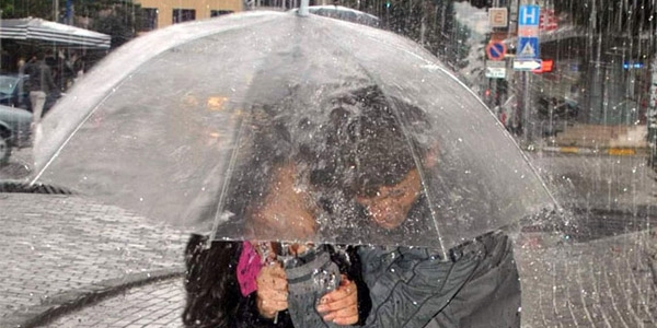 Meteoroloji'den toz taşınımı ve kuvvetli yağış uyarısı