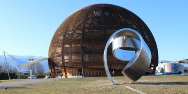 Büyük Hadron Çarpıştırıcısı atom çarpıştırmaya başladı