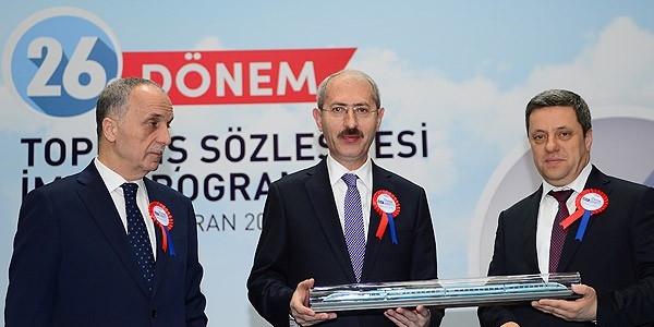 TCDD işçileri toplu sözleşme imzaladı