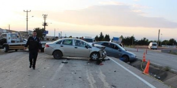 Trafiğe kapalı yolda kaza: 2 ölü, 3 yaralı