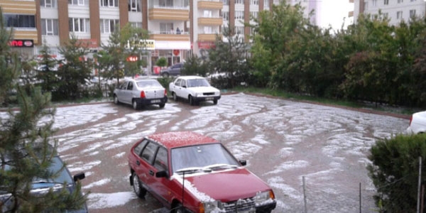 Kayseri'de dolu yağışı etkili oldu