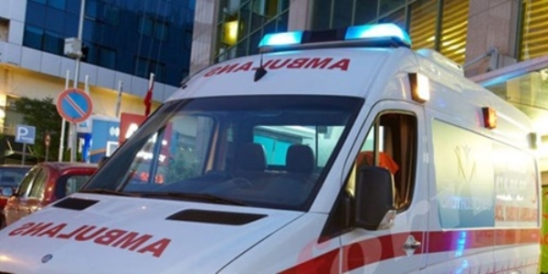 Cenaze nakil aracı kamyonla çarpıştı: 2 ölü