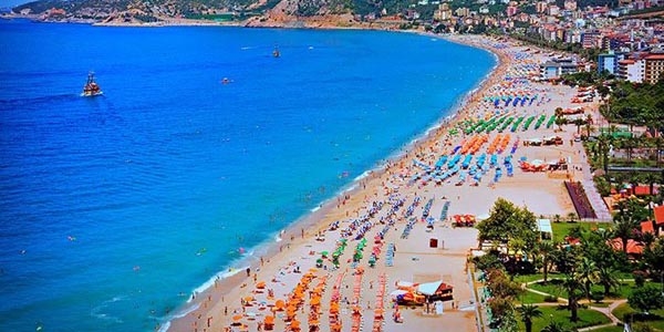 Turizmde 15 yıl sonra ilk kez çift haneli düşüş