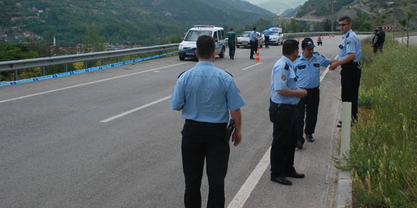 Otomobilin çarptığı 8 yaşındaki çocuk yaşamını yitirdi