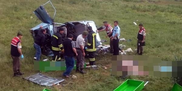 Yozgat'ta feci kaza: 3 ölü, 3 yaralı