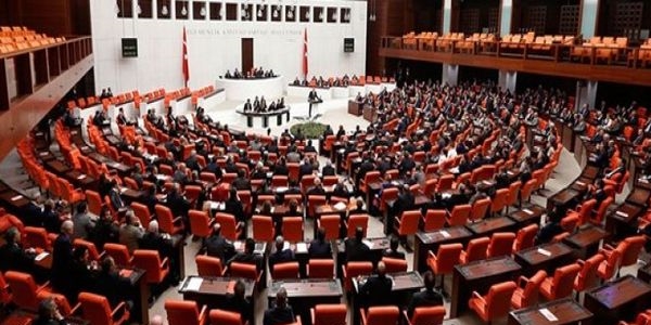 Koalisyon fikri, partilere sıcak gelmeye başladı