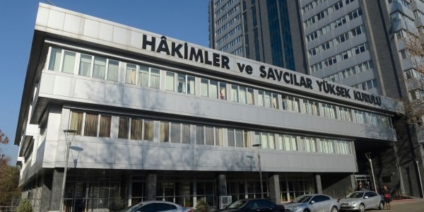 37 hakim ve savc meslekten ihra edildi