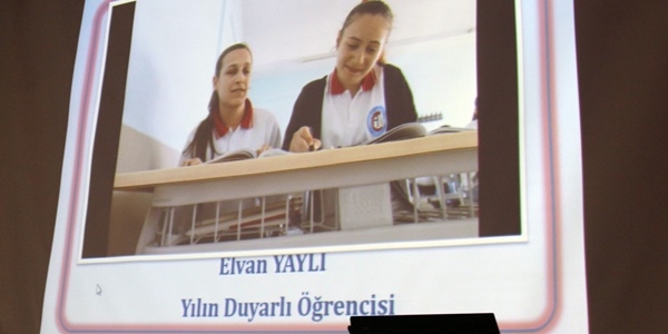 'Yılın En Duyarlı Öğrencisi' Elvan Yaylı seçildi