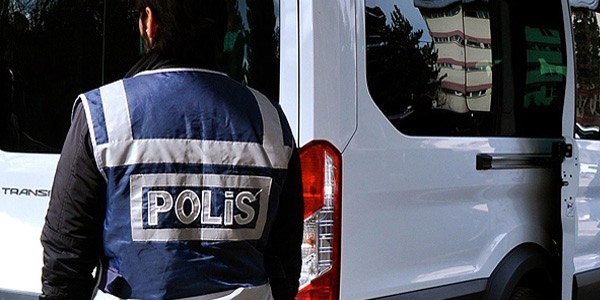 14'ü polis, 19 kişi hakkında gözaltı kararı