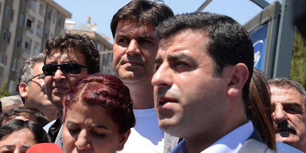 Demirtaş'a 2 koruma polisi verildi