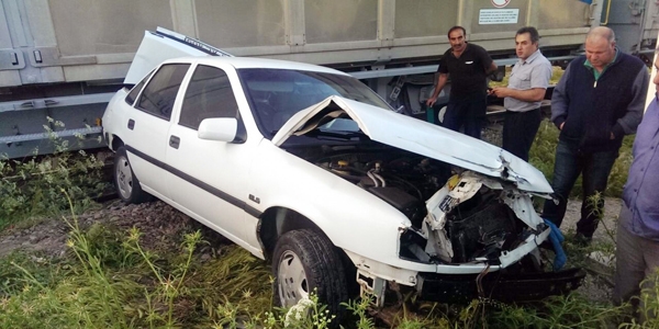 Sivas'ta iki ayr trafik kazas: 10 yaral