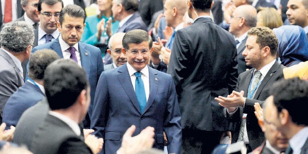 Ak Parti, koalisyon seçeneklerini zorlayacak