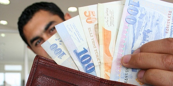 Özelden devlete geçince maaşı 15 binden 2 bin 400 TL'ye düşmüş!