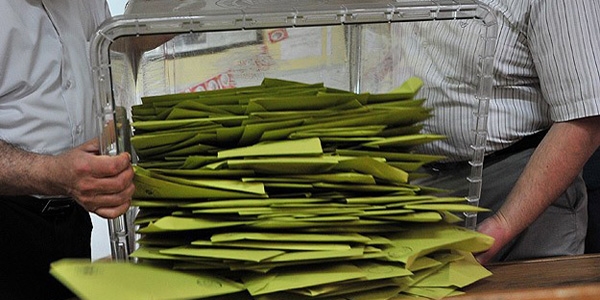 YSK'dan AK Parti'nin olağanüstü itirazlarına ret