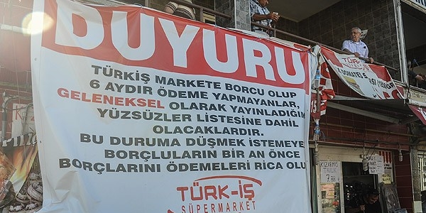 Kabaran veresiye defteri market sahibine 'afiş' astırttı