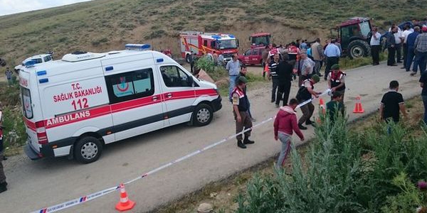 Ankara'da belediye otobüsü devrildi: 2 ölü, 27 yaralı