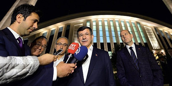 Davutoğlu: Hızımız hiç kesilmedi, hiç kesilmeyecek