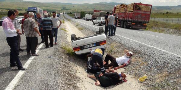 Yozgat'ta trafik kazaları: 1 ölü, 8 yaralı