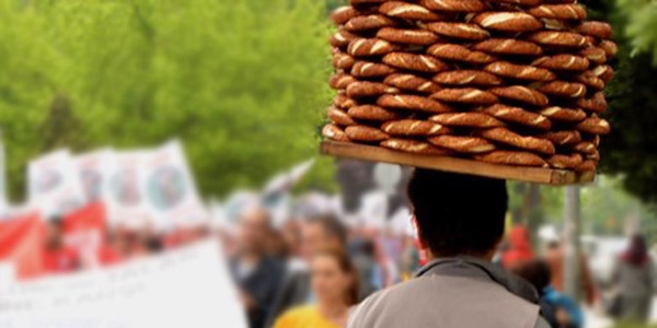 Manisa'da çocuk simit satıcılarına yasak