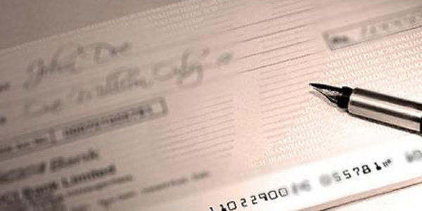 Karşılıksız çek tutarı 5 ayda yarı yarıya attı
