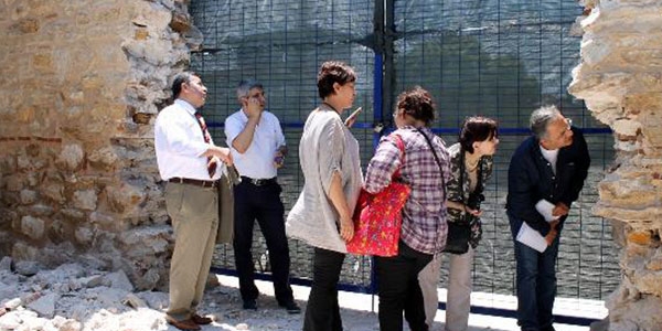 Tarihi külliyenin duvarının yıkılmasına soruşturma