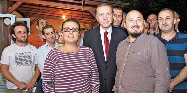 Erdoğan, sıcak çayımız var diyen genci kırmadı
