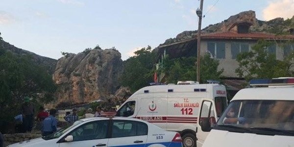 Cinnet geciren kişi 5 kişiyi öldürdü