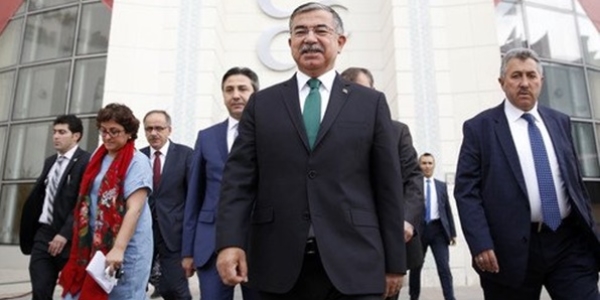 TBMM Başkan adayı Yılmaz, Bahçeli ile 7 dakika görüştü
