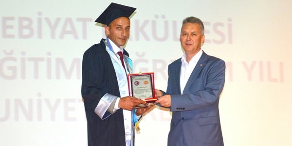 Cezaevi hükümlüsü, Fakülteyi birincilikle bitirdi
