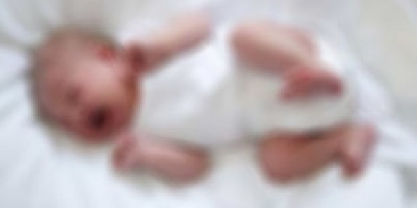 Rize'de 2.5 yaşındaki bebek balkondan düşerek öldü